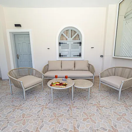 Alexandra Santorini Apartament Perissa (Santorini)